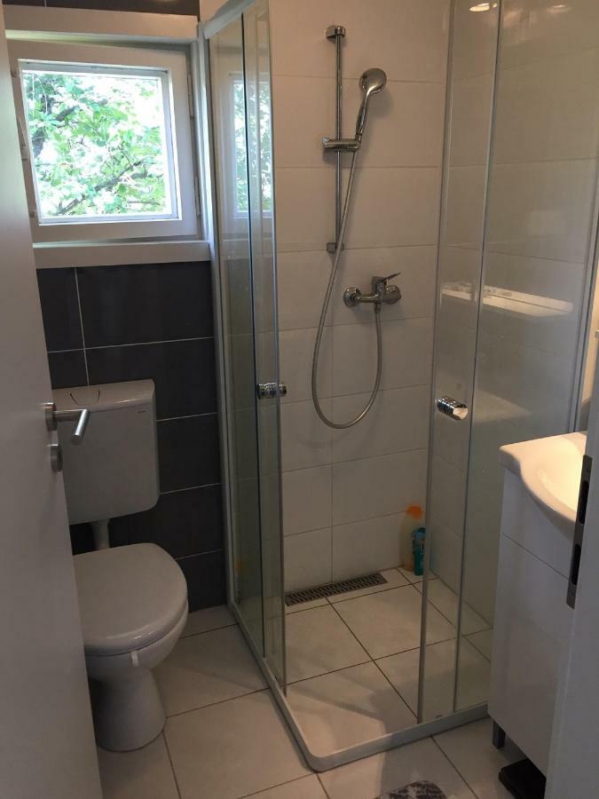 Willa Szegfu Apartmanhaz Balatonfůzfő Zewnętrze zdjęcie